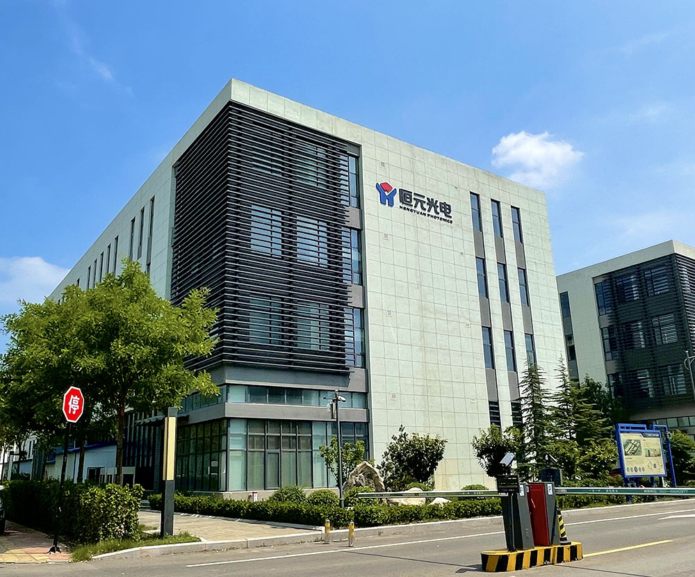 3-8英寸LN, X-cut, Z-cut, Y128-cut,光学级铌酸锂晶体材料